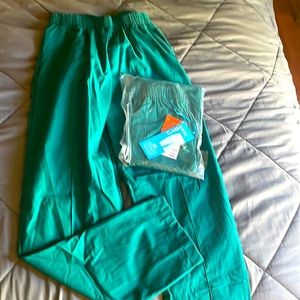 Scrub pants size Medium